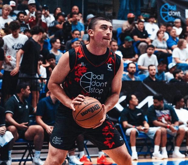 职业联赛, 他单日两个, 职业比赛 职业联赛, 他单日两个, 职业比赛